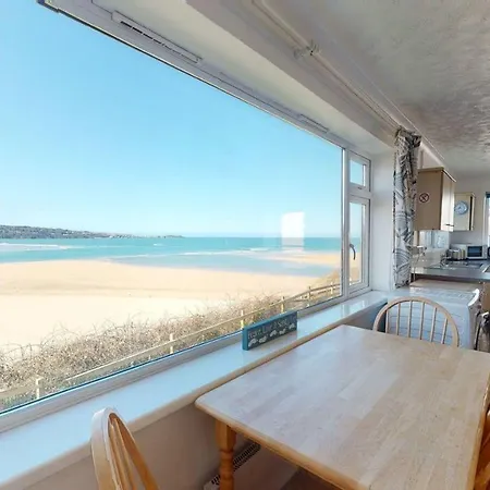 C02 Lanta C2, Riviere Towans Holiday home